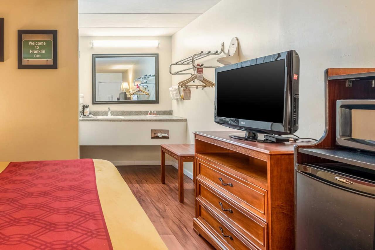 Econo Lodge Franklin Екстериор снимка