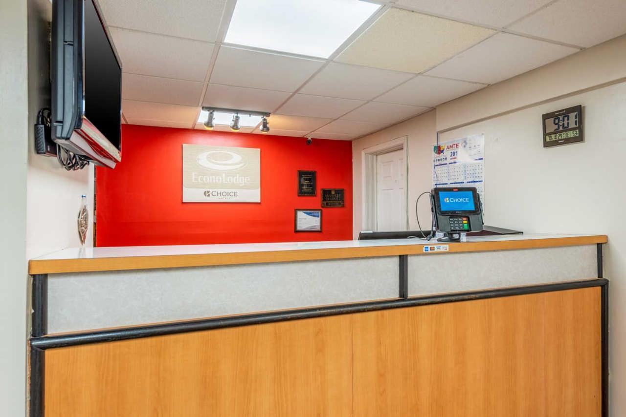 Econo Lodge Franklin Екстериор снимка