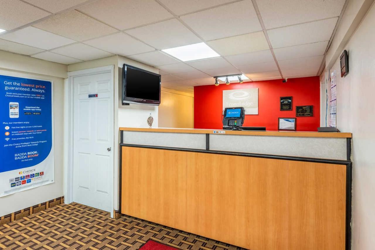 Econo Lodge Franklin Екстериор снимка