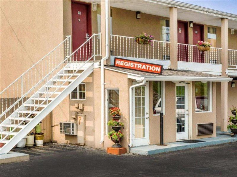 Econo Lodge Franklin Екстериор снимка