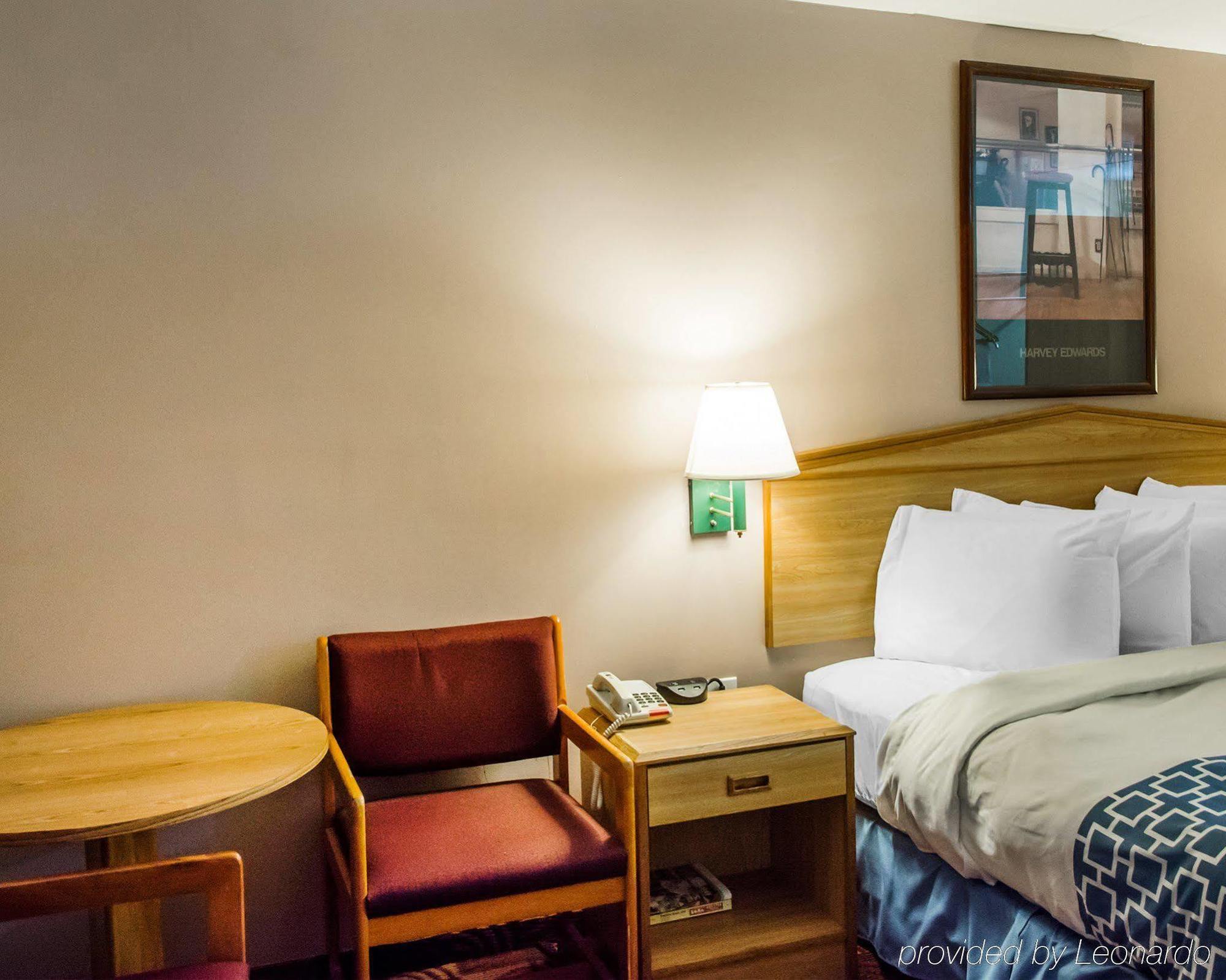 Econo Lodge Franklin Екстериор снимка