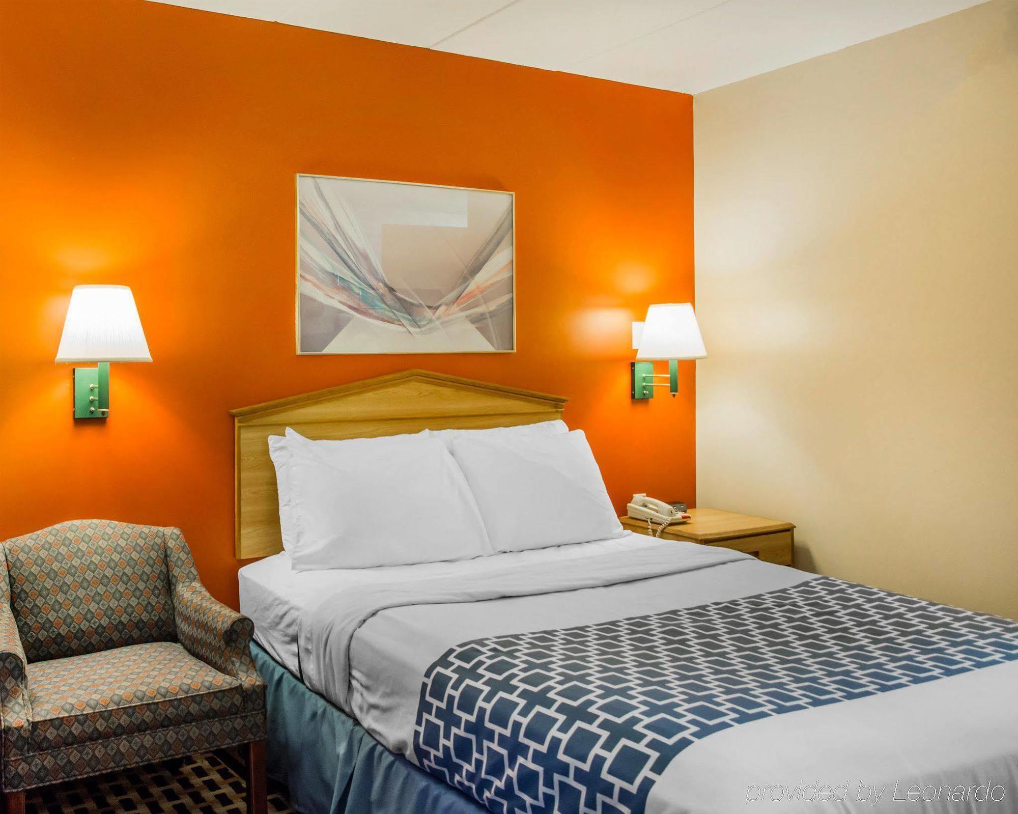 Econo Lodge Franklin Екстериор снимка